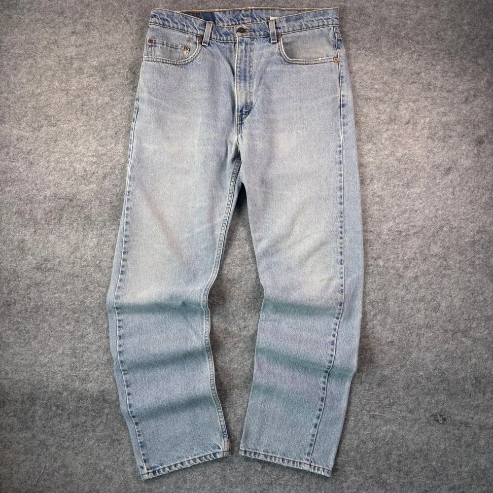 Vintage 90s Levis 505 Jeans Mens 34x32 Made in USA Light Wash Straight Leg Blue